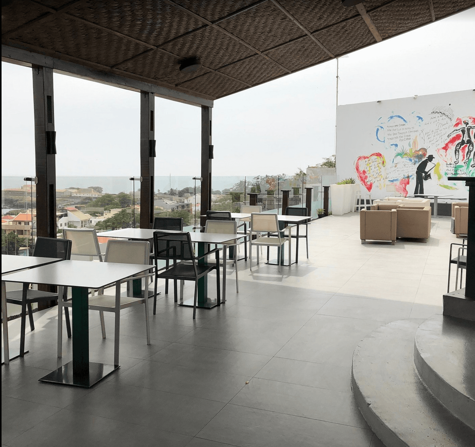 Image of O Poeta Lounge & Food